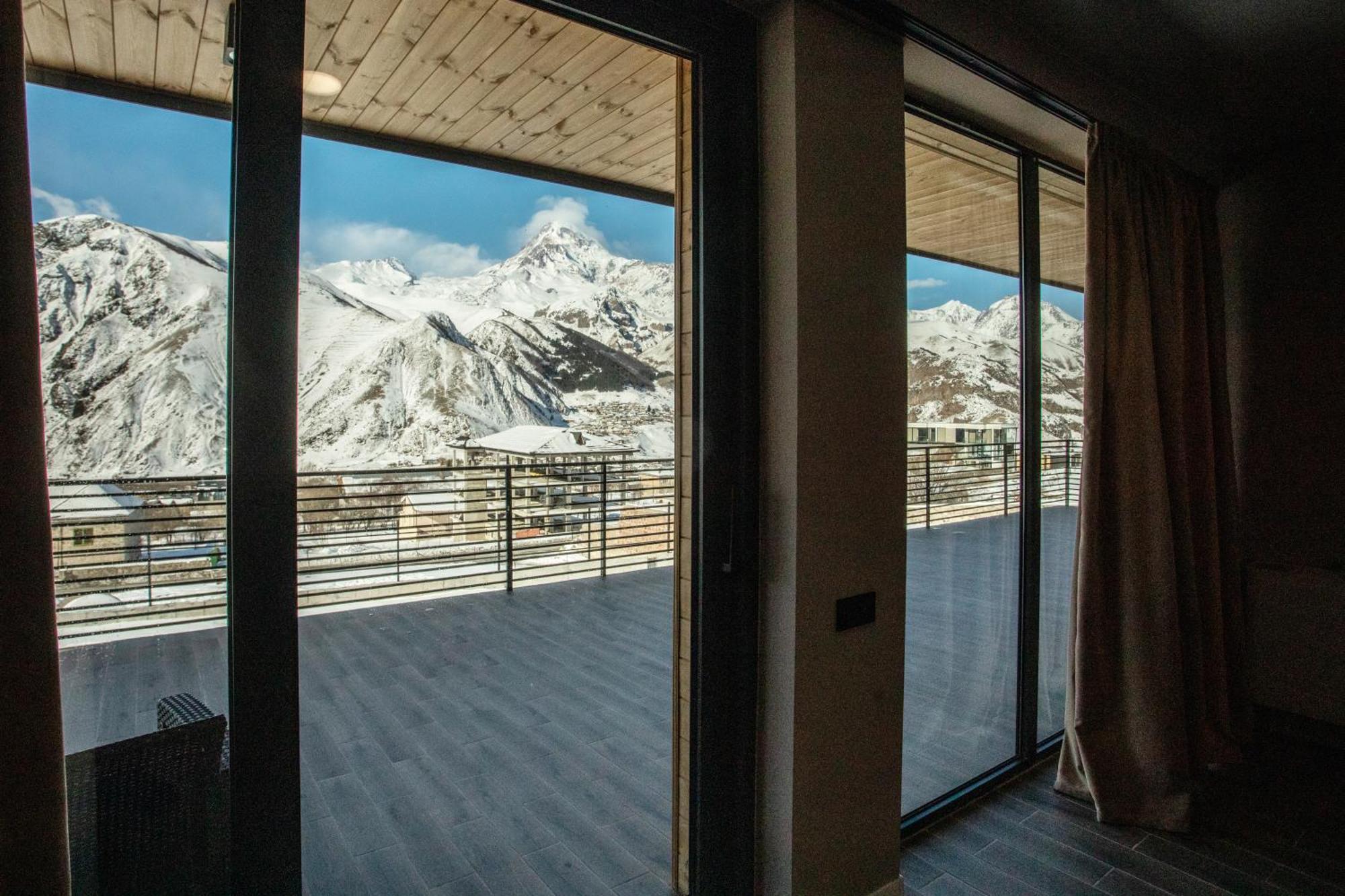 Kazbegi Hotel Grand View Dış mekan fotoğraf