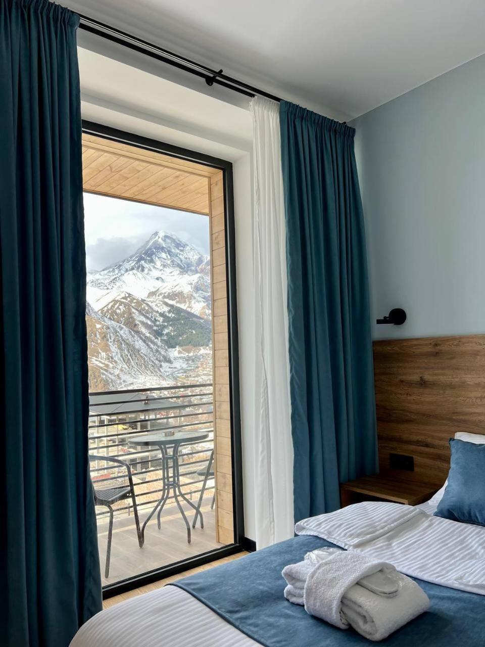 Kazbegi Hotel Grand View Dış mekan fotoğraf