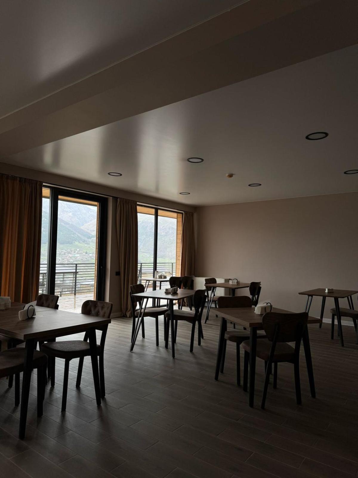 Kazbegi Hotel Grand View Dış mekan fotoğraf
