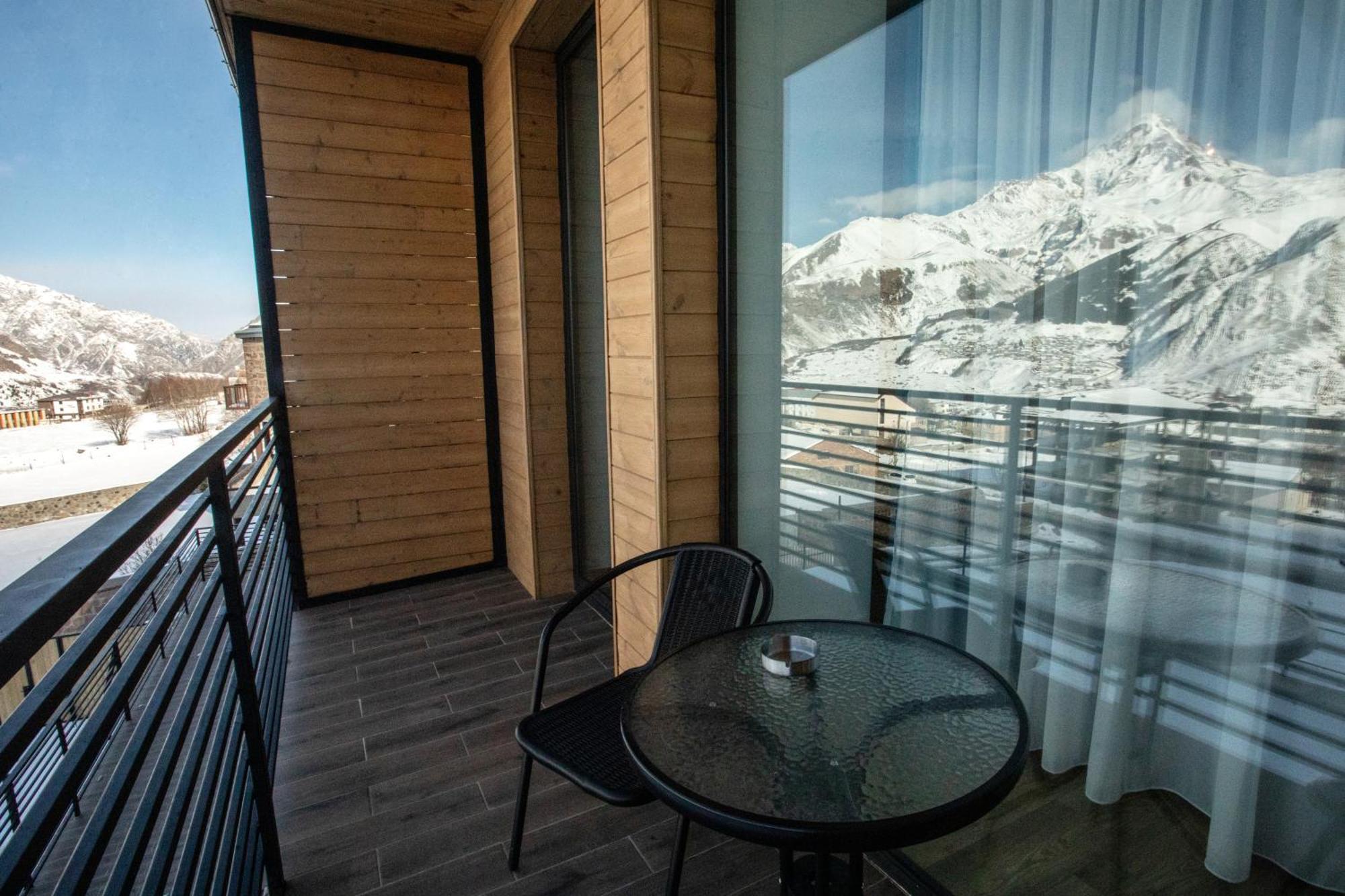 Kazbegi Hotel Grand View Dış mekan fotoğraf