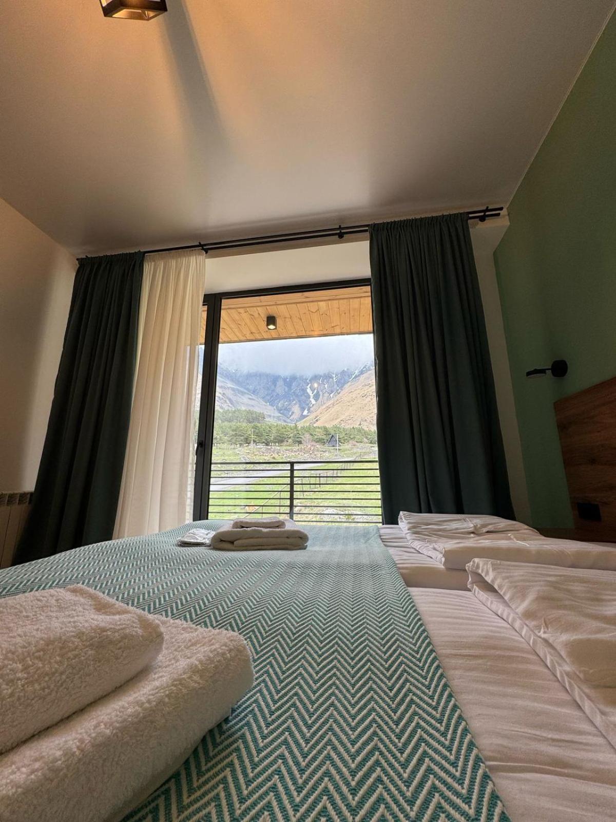 Kazbegi Hotel Grand View Dış mekan fotoğraf